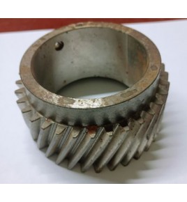 ingranaggio albero motore 34 denti,dm int 60,H totale 47, h denti 34,50 iveco