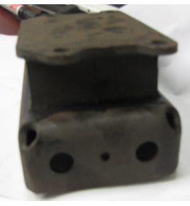 tassello posteriore sx supporto motore iveco 8568173