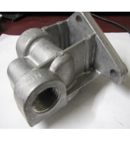 basetta/supporto alluminio filtro gasolio iveco 25011153