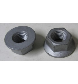 dado  m18 chiave da 30 bloccaggio ruota al mozzo iveco 16750725 16750721 42542700