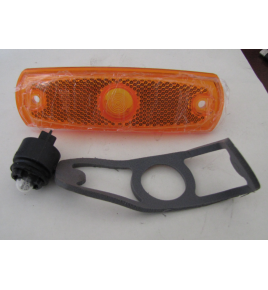fanalino di posizione laterale completo hella tp8 ggvsb2 iveco 42549023