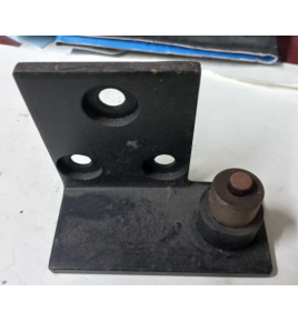 supporto inferiore porte iveco 4781254