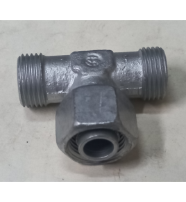 raccordo aria a T iveco 16506019